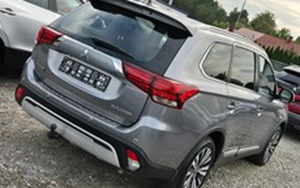 Mitsubishi Outlander III 2.0dm³ 150KM