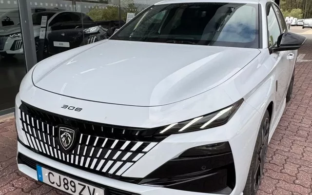 Peugeot 308 1.2 Hybrid GT e-DCS6