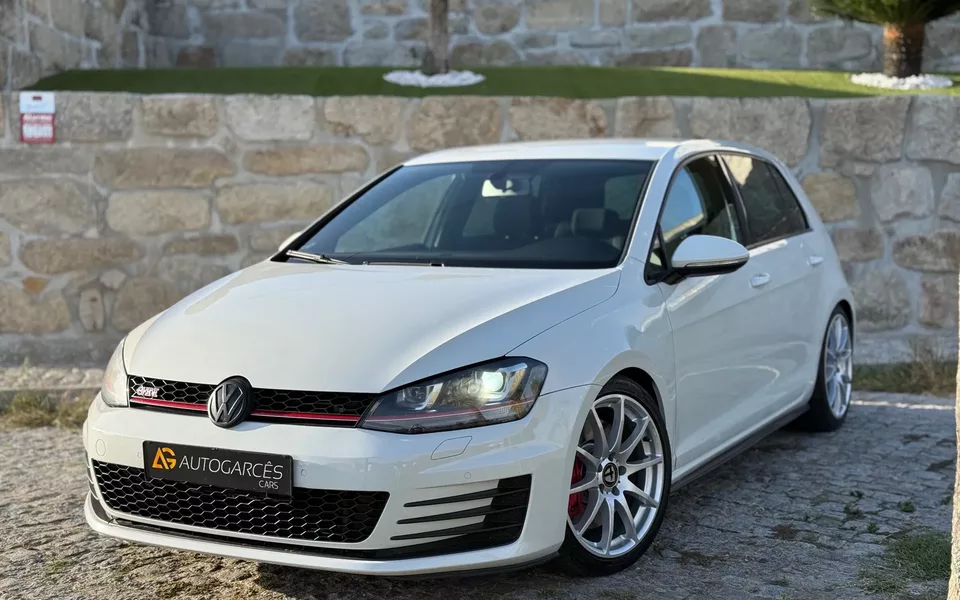 VW Golf 2.0 TSi GTi DSG Performance