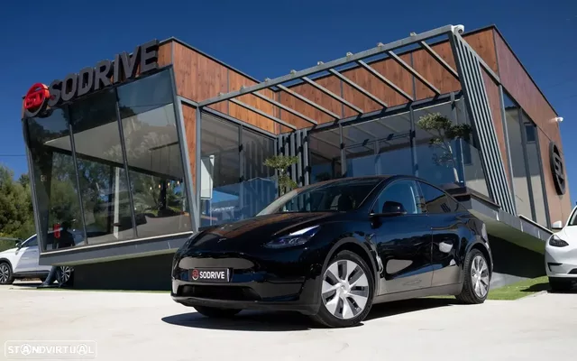 Tesla Model Y Standard