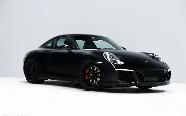 Porsche 911 (991) Carrera 4 GTS