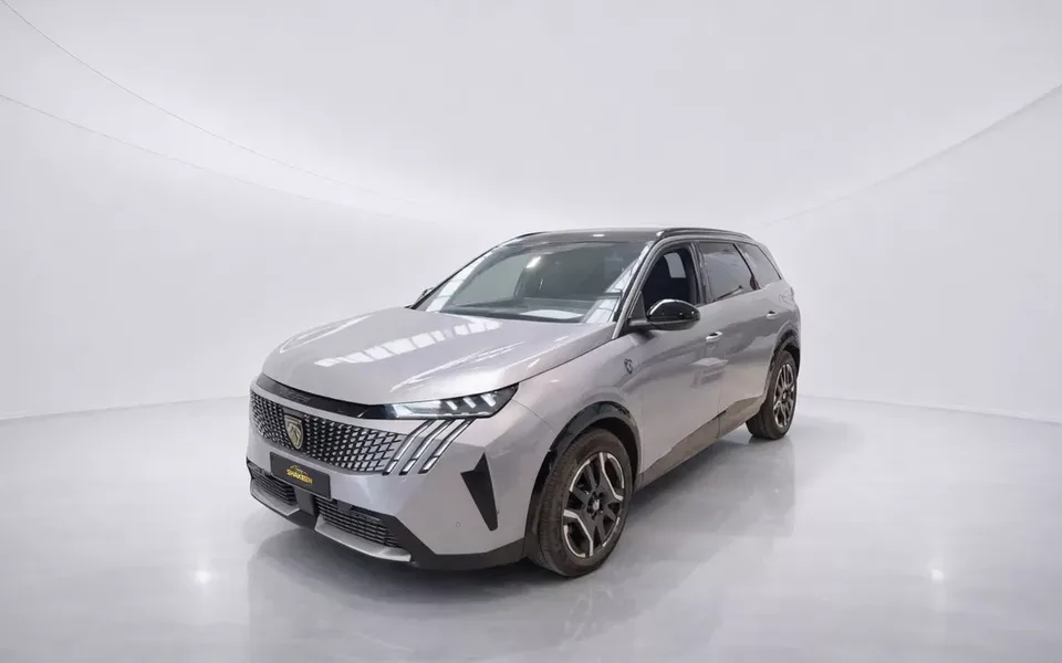Peugeot E-5008 GT
