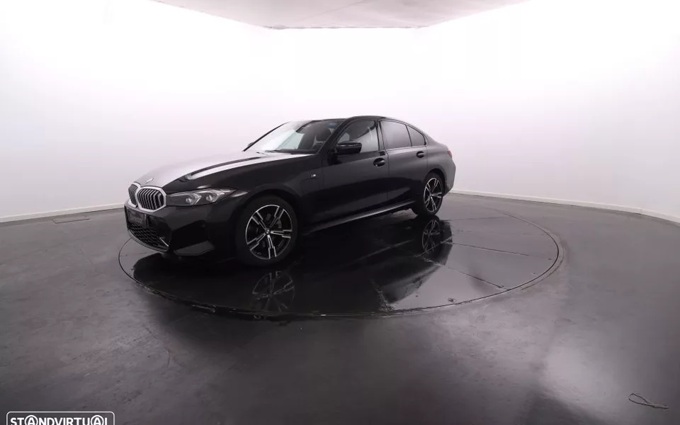 BMW 330 e Pack Desportivo M Auto
