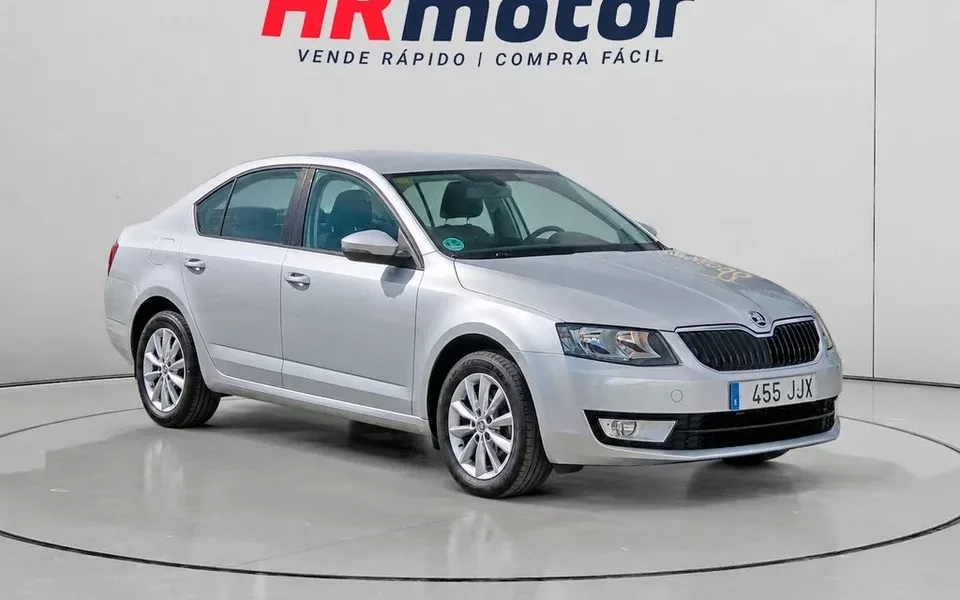SKODA Octavia Octavia 1.6TDI CR Ambition 110 - 8890€ en Zaragoza