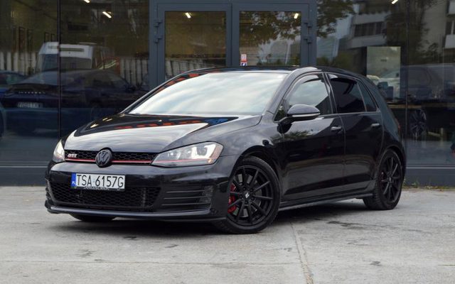 Volkswagen GOLF 2016