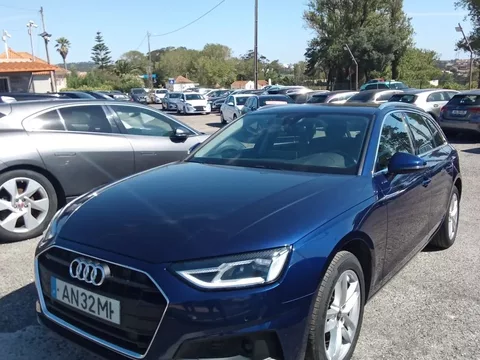 Audi A4 Avant 30 TDI Advanced S tronic