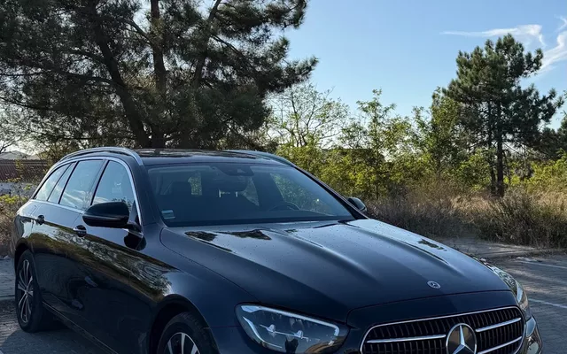 Mercedes-Benz E 300