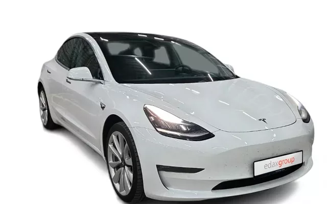 Tesla Model 3 AWD Dual Motor Performance