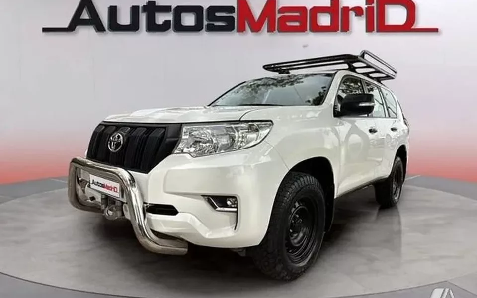 TOYOTA Land Cruiser 2.8 D-4D GX 7 Plazas