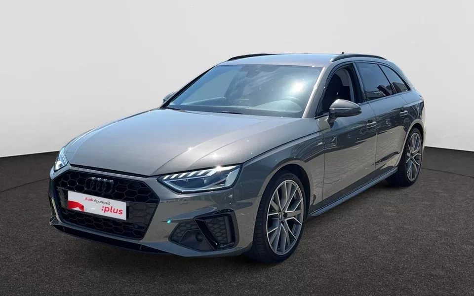 AUDI A4 Avant S-LINE AUTOMAAT 150PK GPS CARPLAY CAMERA SENSOREN FULL LED