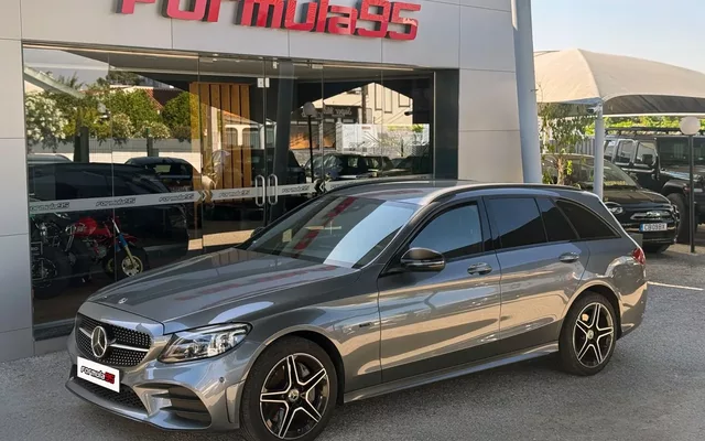 Mercedes-Benz C 300 de AMG Line