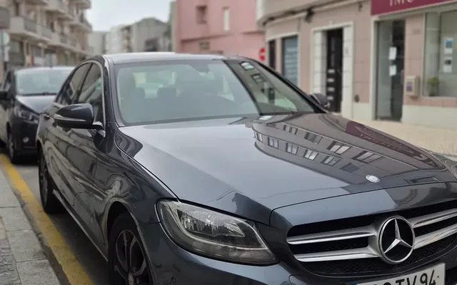 Mercedes-Benz C 200