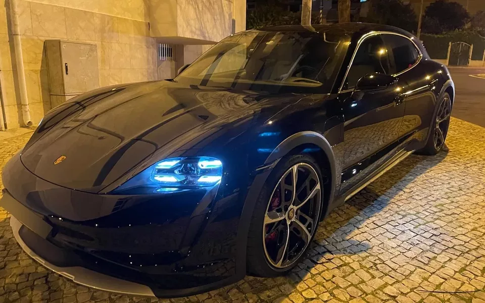 Porsche Taycan Cross Turismo ver-ct-4s