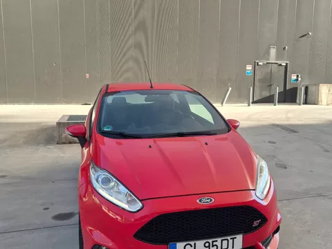Ford Fiesta 1.6 EcoBoost c/ Pack Pele Desportiva ST