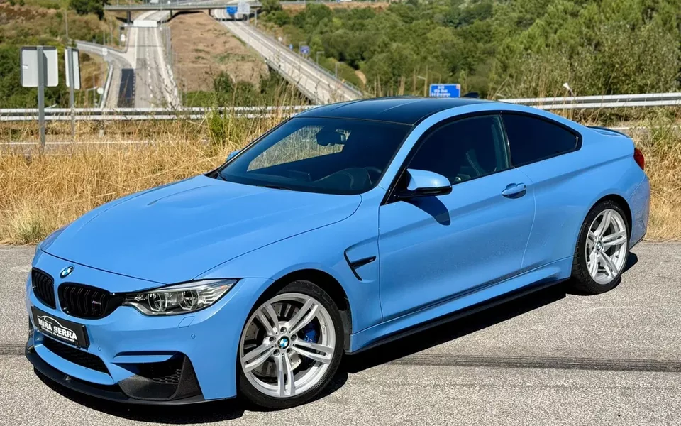 BMW M4 Auto