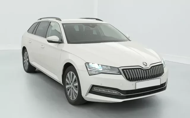 Skoda Superb Combi 1.4 TSI PHEV 218 CH DSG6 BUSINESS Occasion