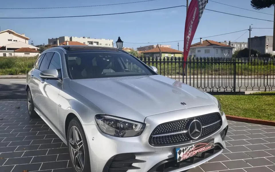 Mercedes-Benz E 300 e Station 9G-TRONIC AMG Line
