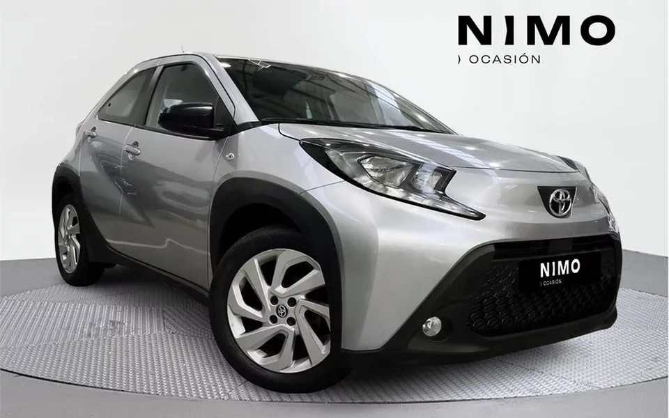 TOYOTA Aygo X Cross AYGO X CROSS 1.0 VVT-I 72CV Play