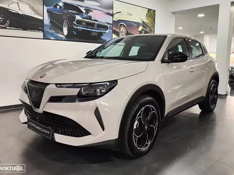 Alfa Romeo Junior Elletrica 50 kWh Launch Edition