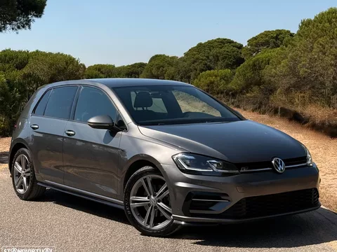 VW Golf 1.6 TDI R-Line DSG