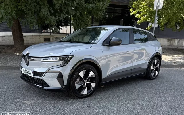 Renault Mégane E-Tech EV60 220hp optimum charge Equilibre