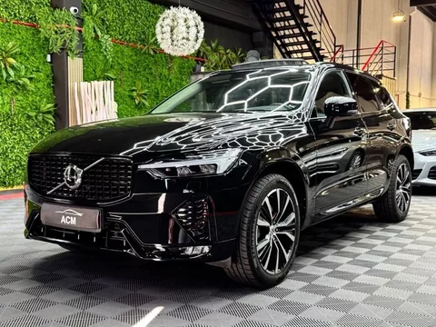 VOLVO XC60 2.0 B4 D Plus Dark Auto