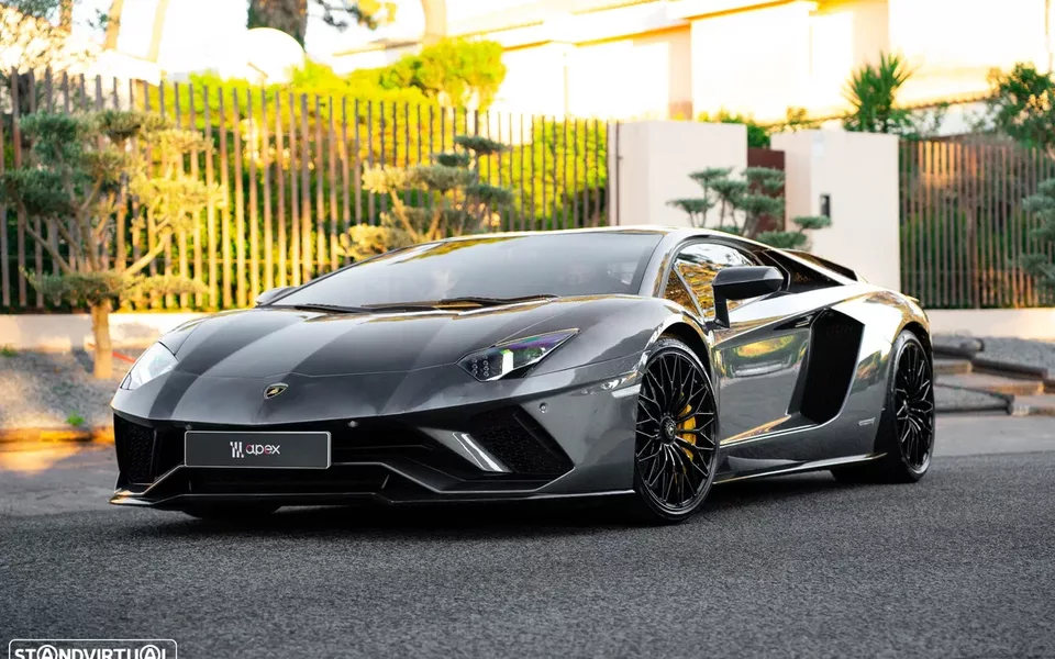 Lamborghini Aventador 6.5 V12 LP740-4 S