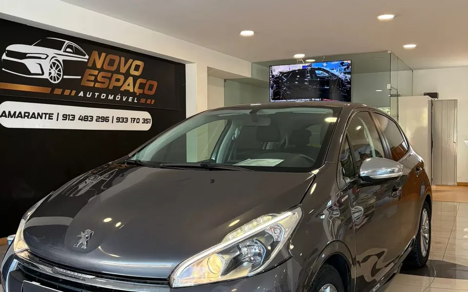 Peugeot 208 PureTech 82 Style