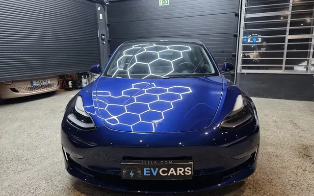 Tesla Model 3 Standard Range Plus RWD