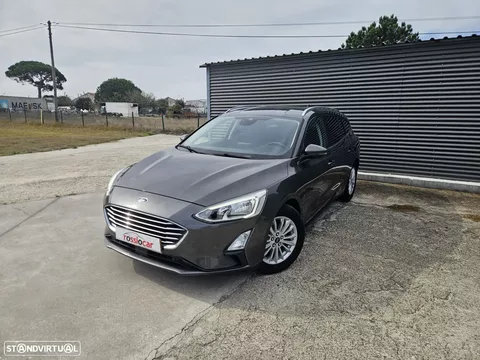 Ford Focus SW 1.0 EcoBoost Titanium