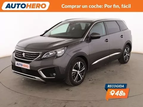 PEUGEOT 5008 1.2 PureTech Allure
