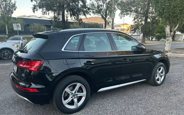 Audi Q5 2.0 TDi quattro Business Line S-line S-tronic