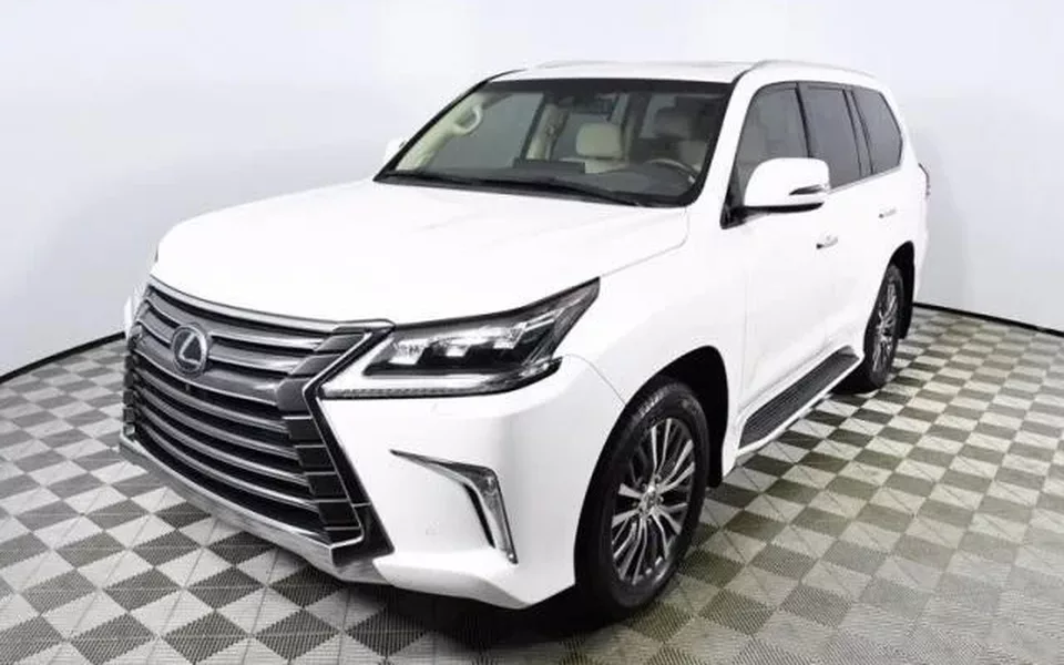 LEXUS LX 570 5.3L V8 AWD LUXURY - 104100€ en Banastas