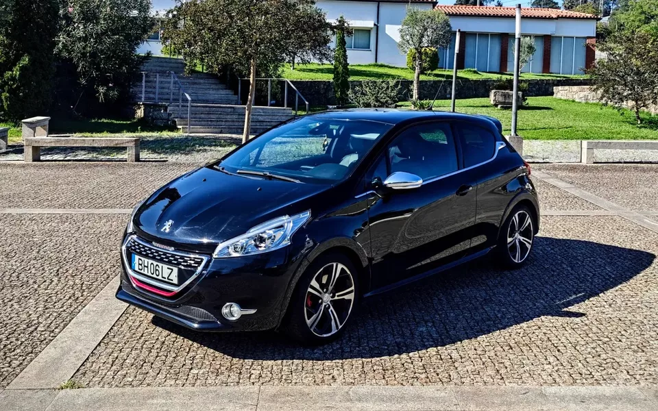 Peugeot 208 1.6 THP GTi