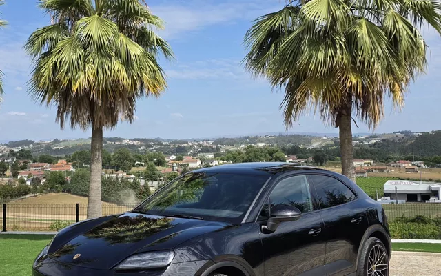 Porsche Macan Electric