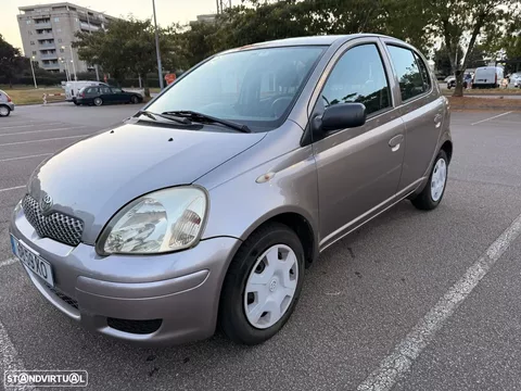 Toyota Yaris 1.0 Sol AC