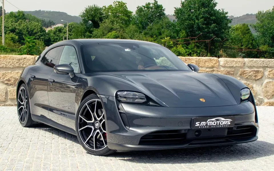 Porsche Taycan Sport Turismo 4S Black Edition