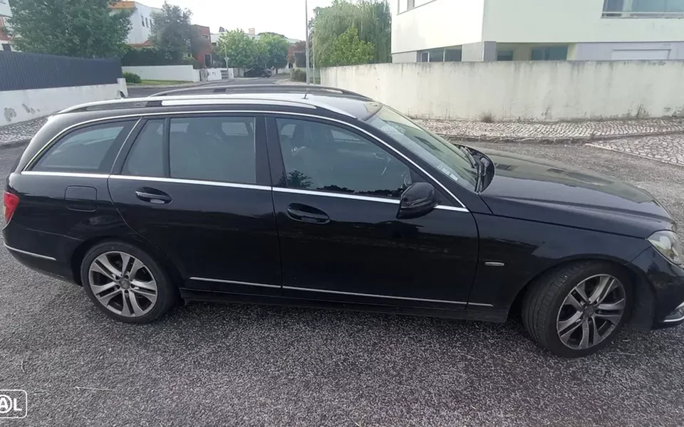 Mercedes-Benz C 220