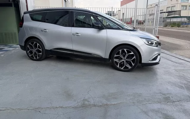 RENAULT Scénic Grand Scénic dCi Zen Blue EDC 110kW