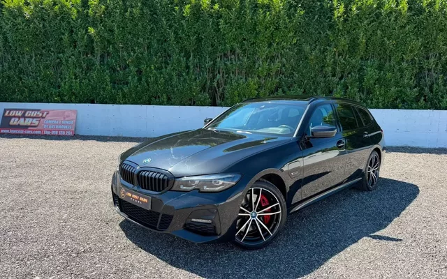 BMW 330