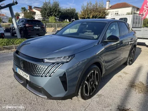 Peugeot E-3008