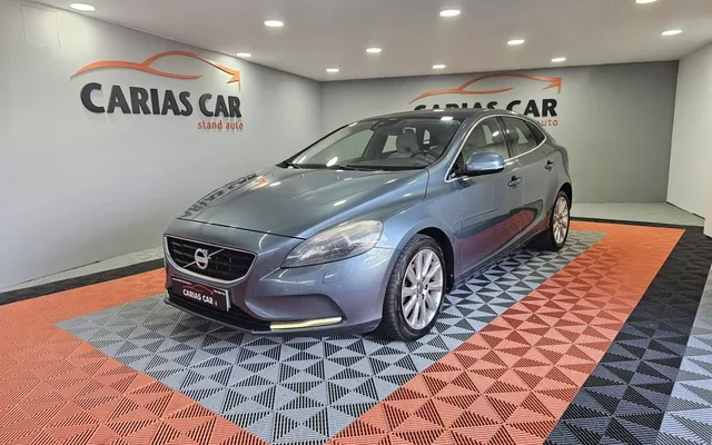 Volvo V40 1.6 D2 Momentum