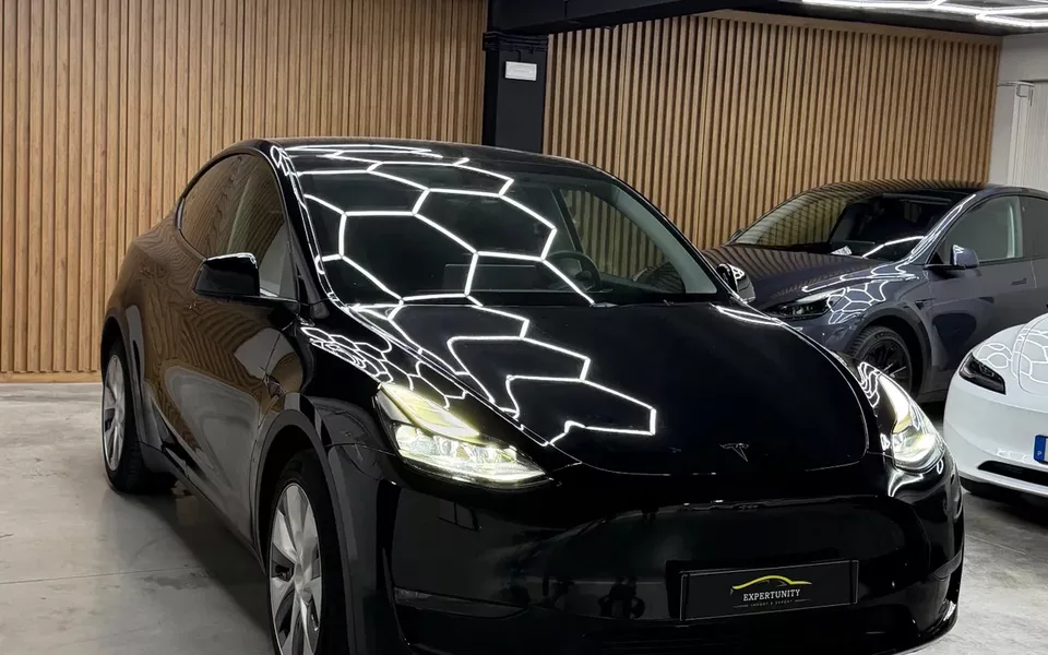Tesla Model Y Long Range Tração Integral