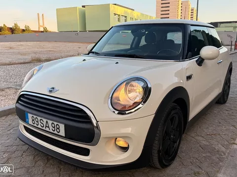 MINI 3 Portas One D