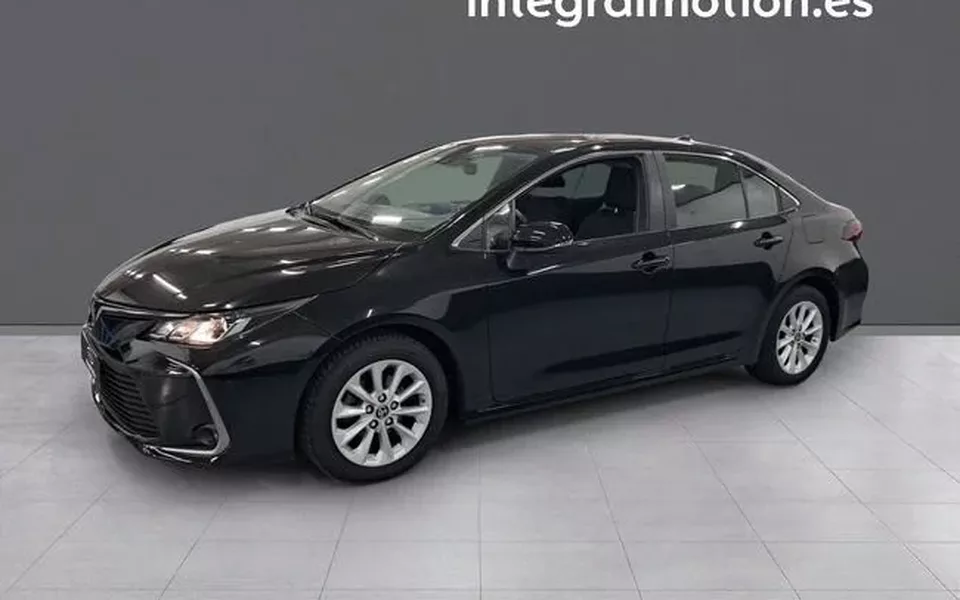TOYOTA Corolla Sedán 125H Active Tech