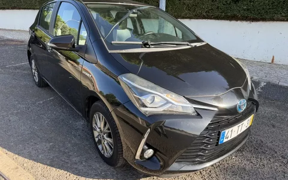 Toyota Yaris 1.5 HSD Comfort +P.Style+P.Techno