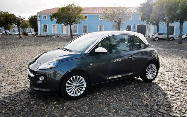 Opel Adam 1.2 Glam