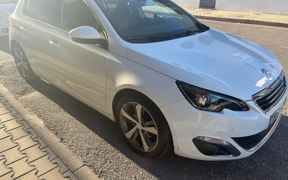Peugeot 308 1.6 BlueHDi Allure J17