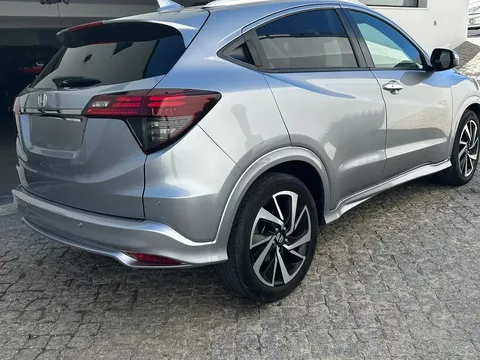 Honda HR-V 1.5 i-VTEC Elegance +C.Navi CVT