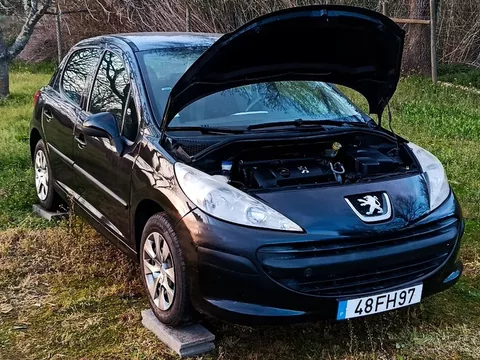 Peugeot 207 1.4 16V Open